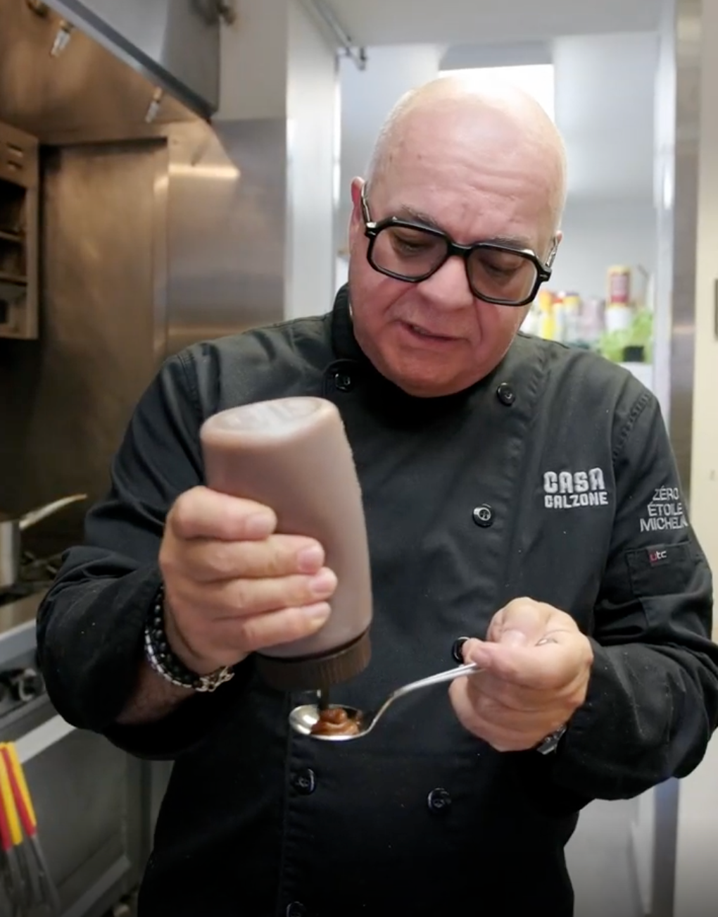 Caramel idéal pour mettre sur ton tiramisu aux pommes!